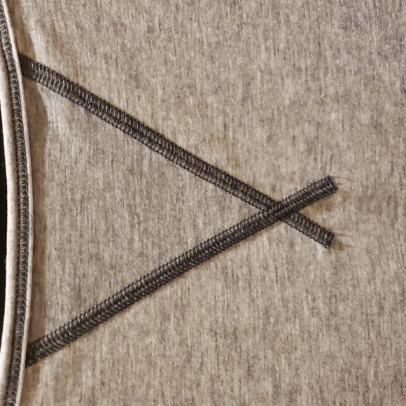 Lucy 2X  gray thirt - Picture 9 of 12